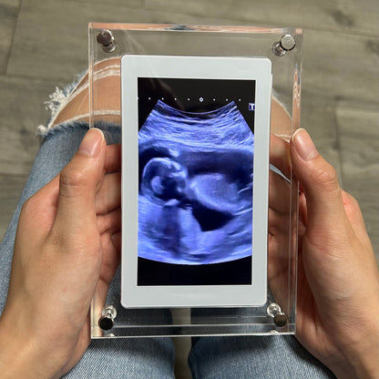 SnapFrame Digital Frame as a gift